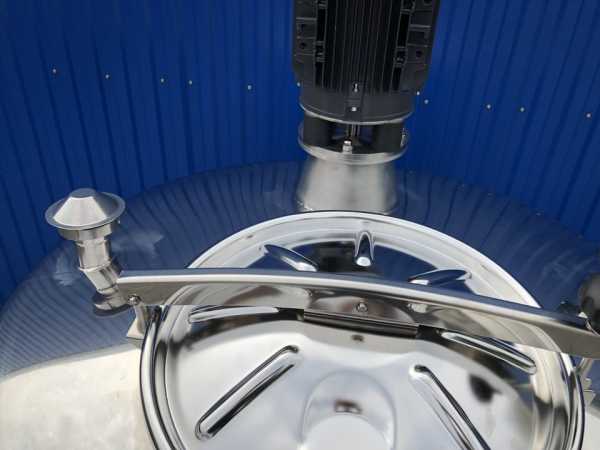 1533L Edelstahlbehälter mit Dissolver