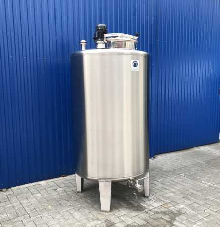 1533L stainless steel mixing vessel with propellermixer