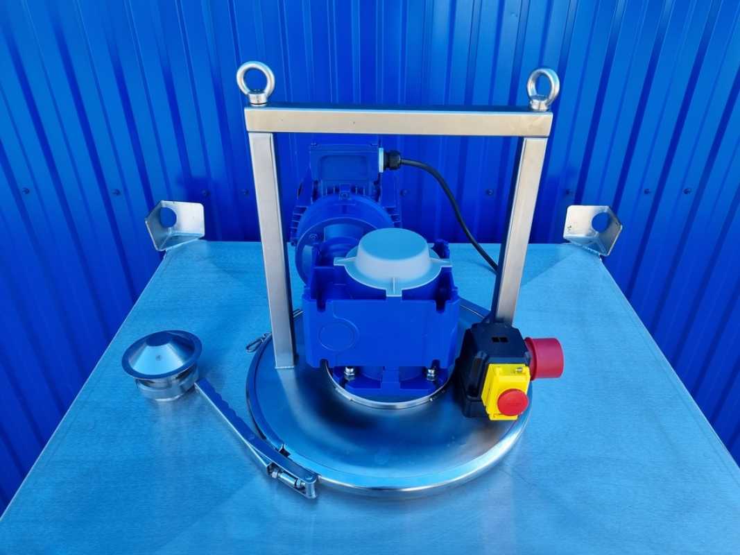 1000L Edelstahl Transportbehälter mit Balkenrührwerk