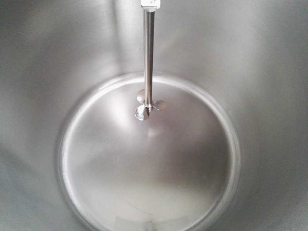 97L electrically heated agitator vessel with propeller mixer