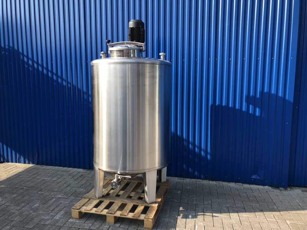 1305L stainless steel tank with dissolver