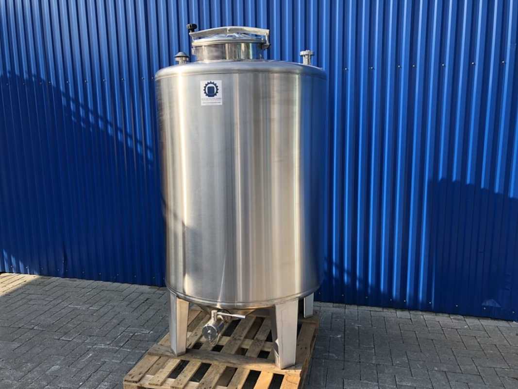 1305L stainless steel vessel with agitator mount