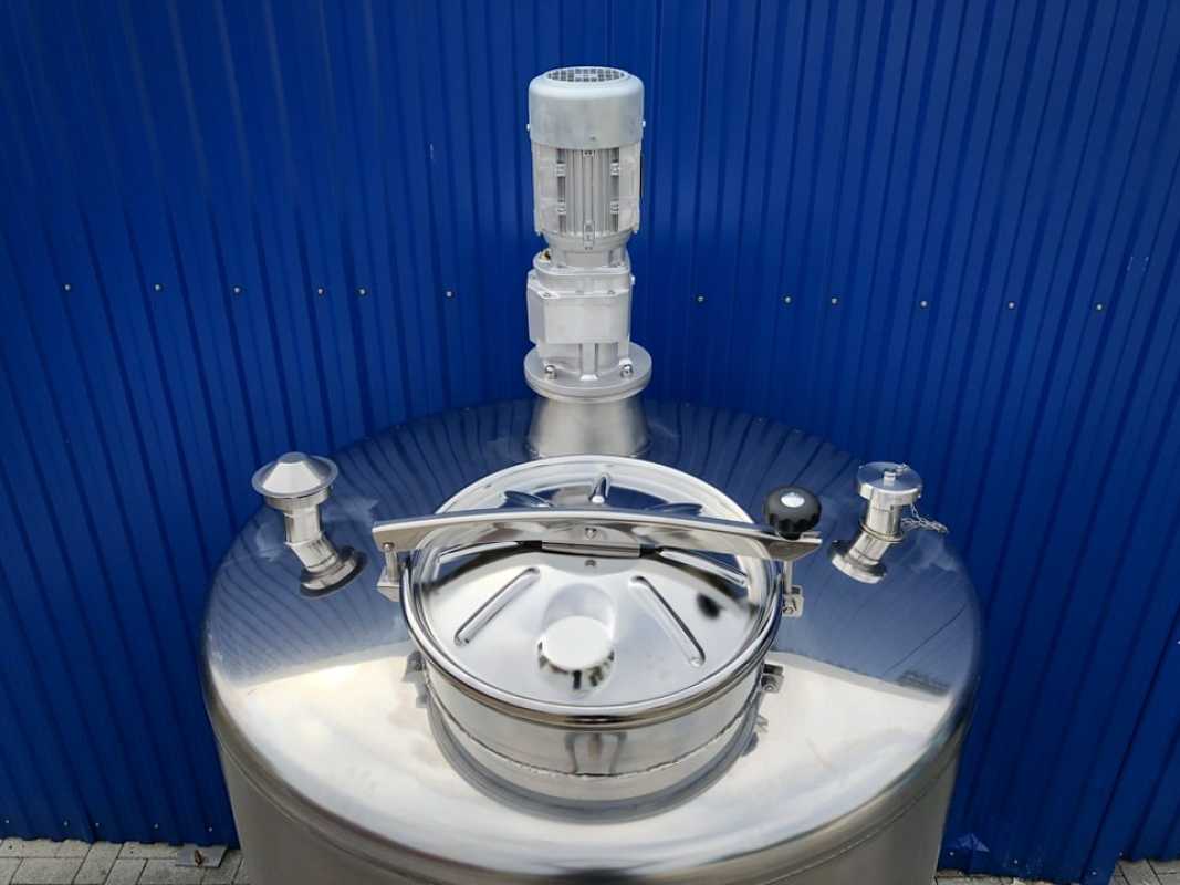 1533L Edelstahlbehälter mit Balkenrührwerk